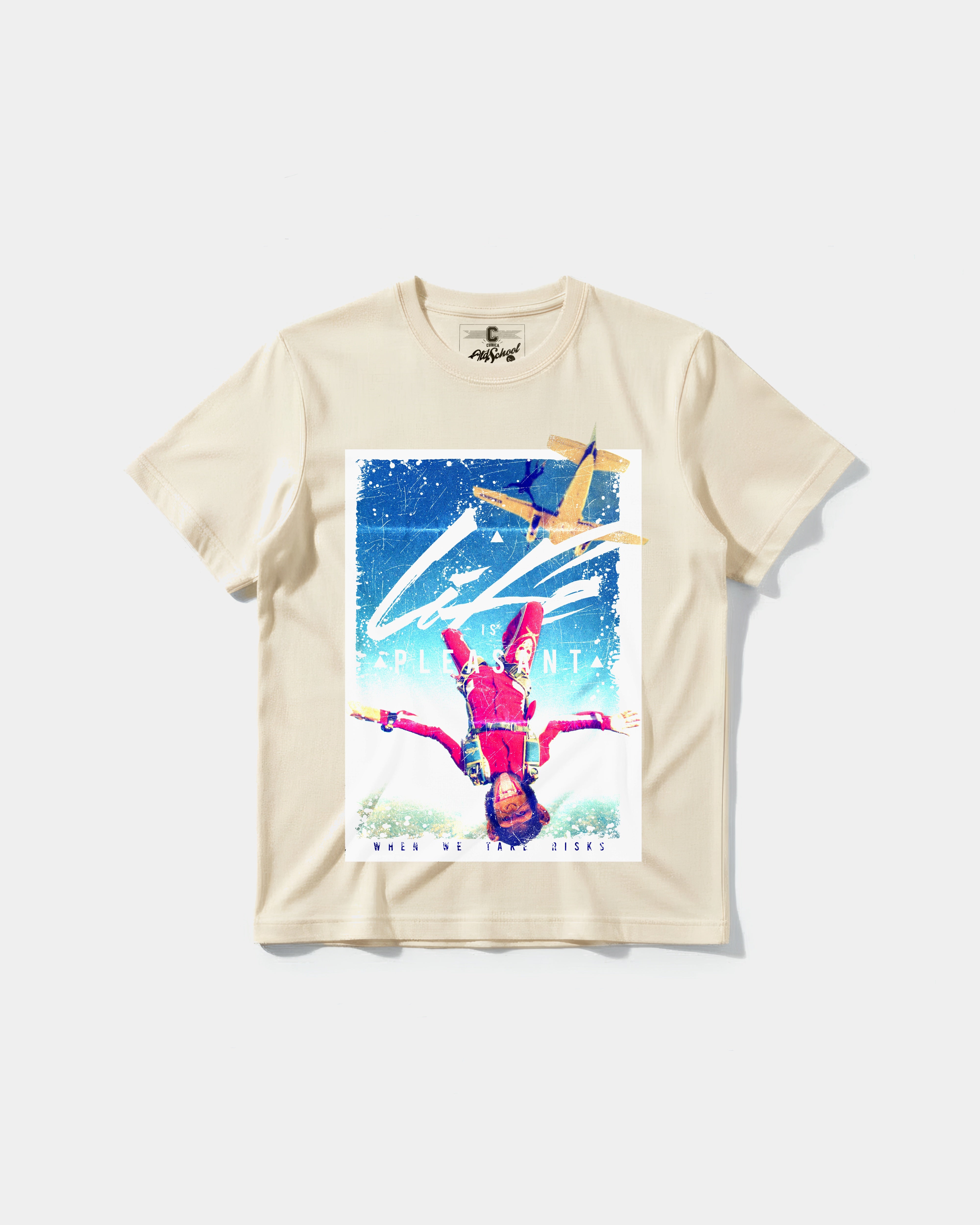 Camiseta Life Is Pleasant Big Front Regular Basic Beige