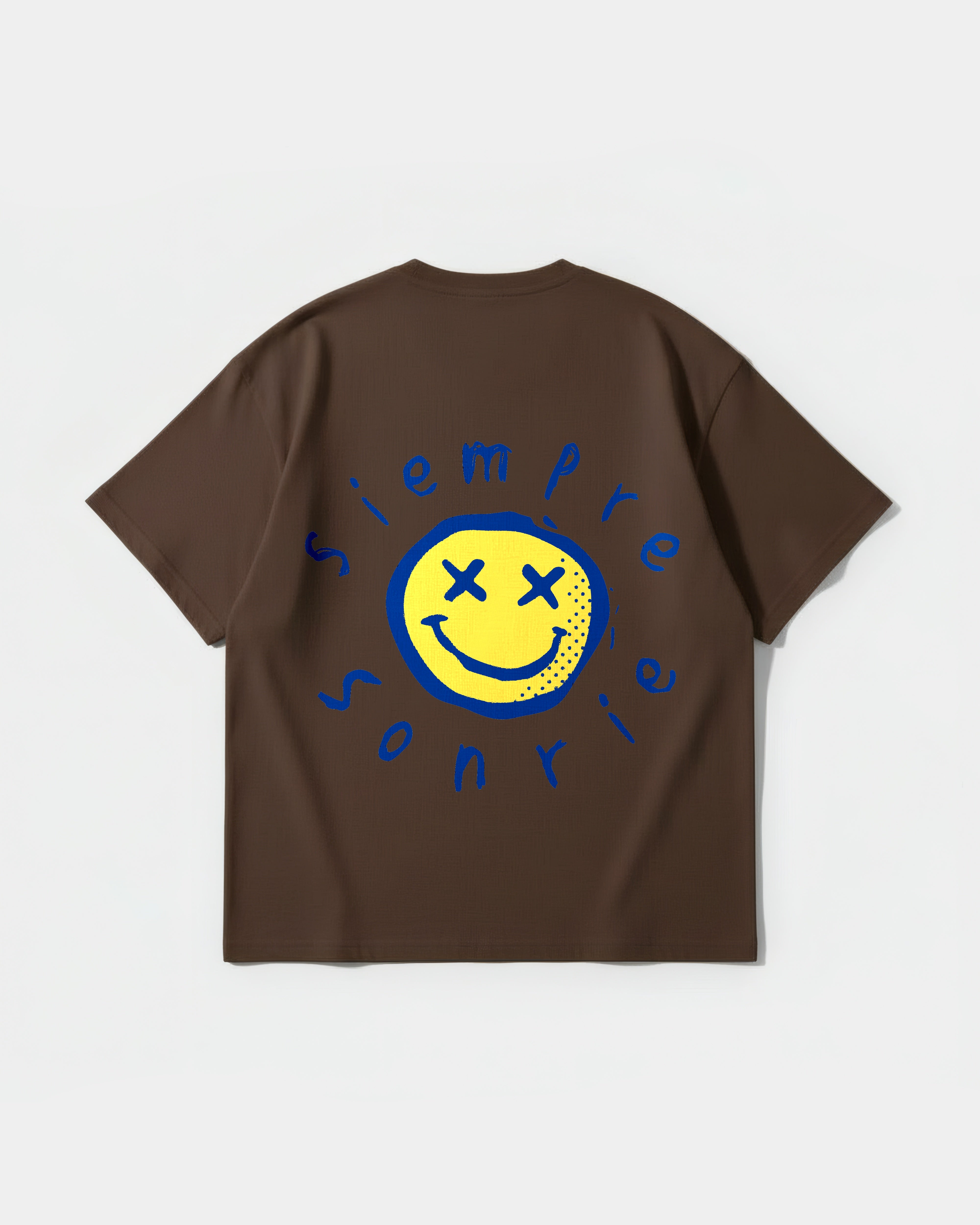 Camiseta Siempre Sonrie Big Front Oversize Basic Marron