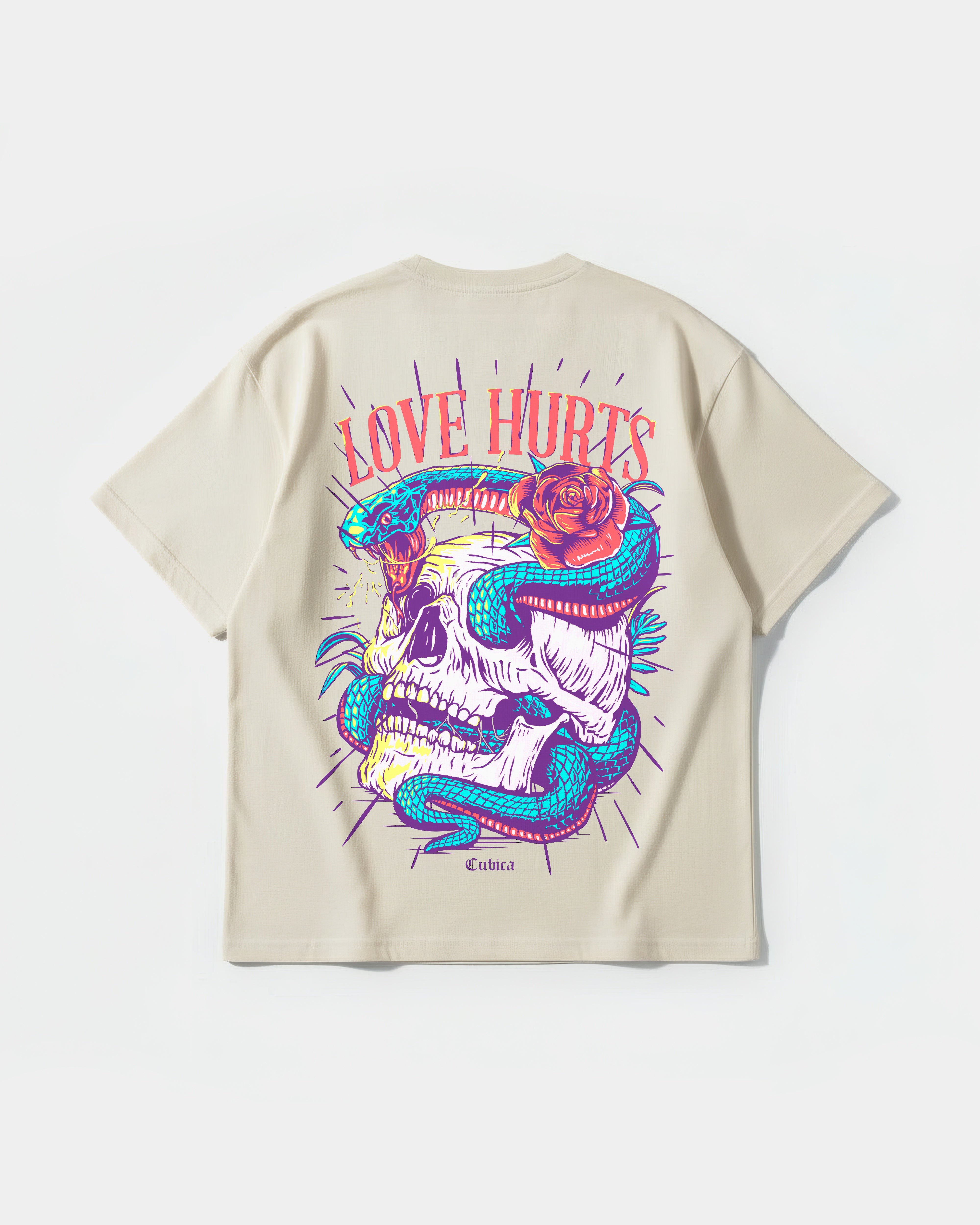 Camiseta Cubica Love Hurts Pocket Oversize Beige