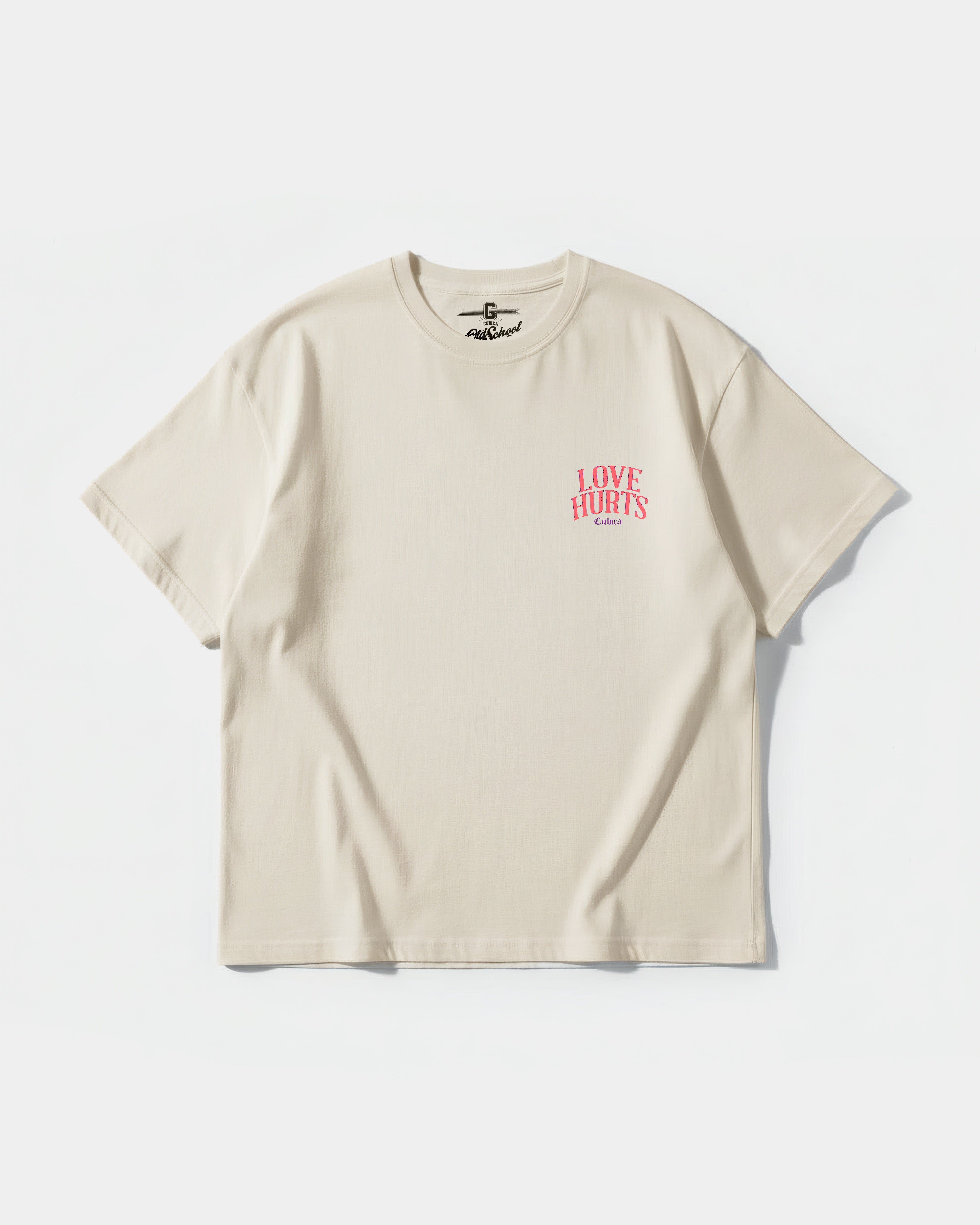 Camiseta Cubica Love Hurts Pocket Oversize Beige