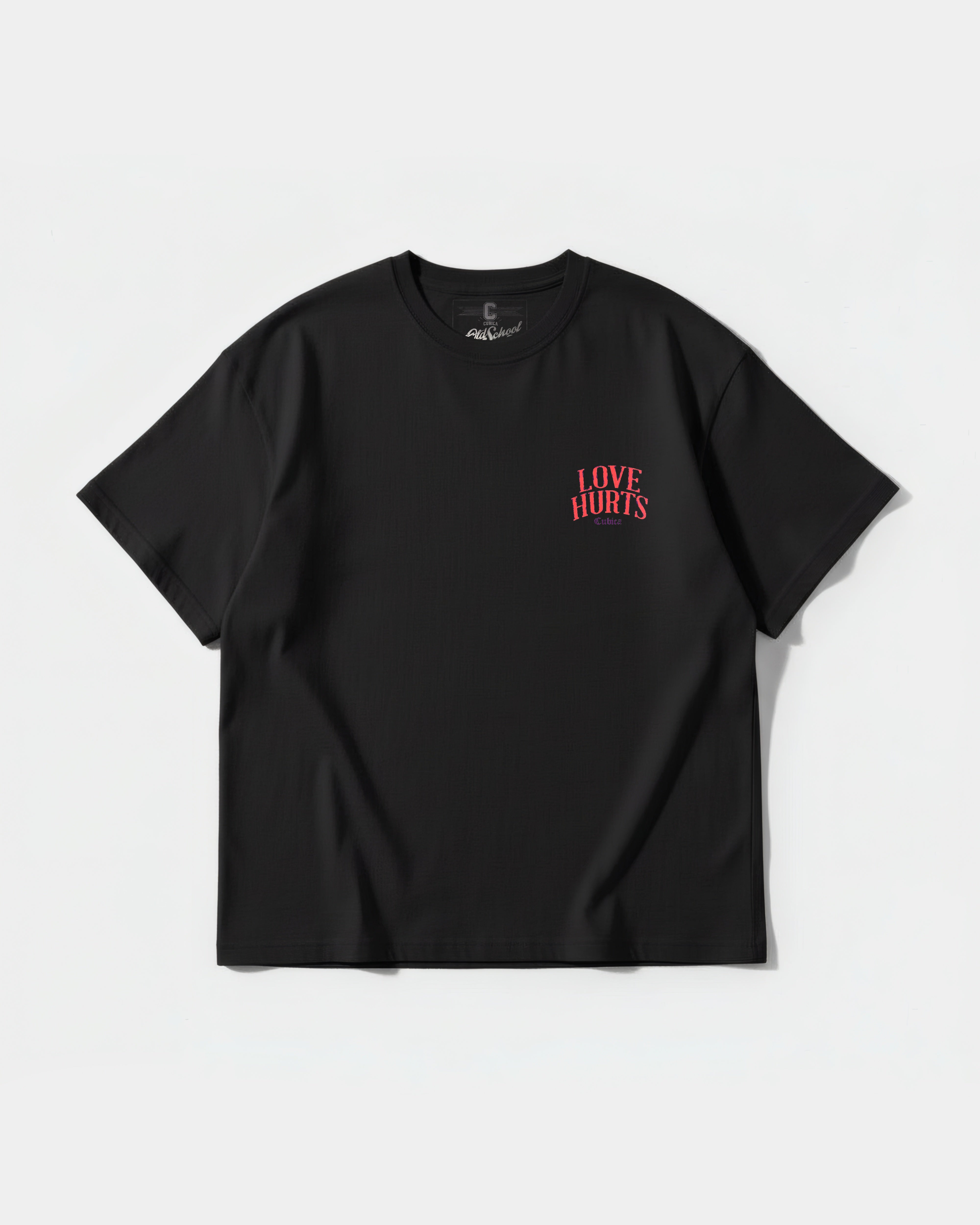 Camiseta Cubica Love Hurts Pocket Oversize Negro