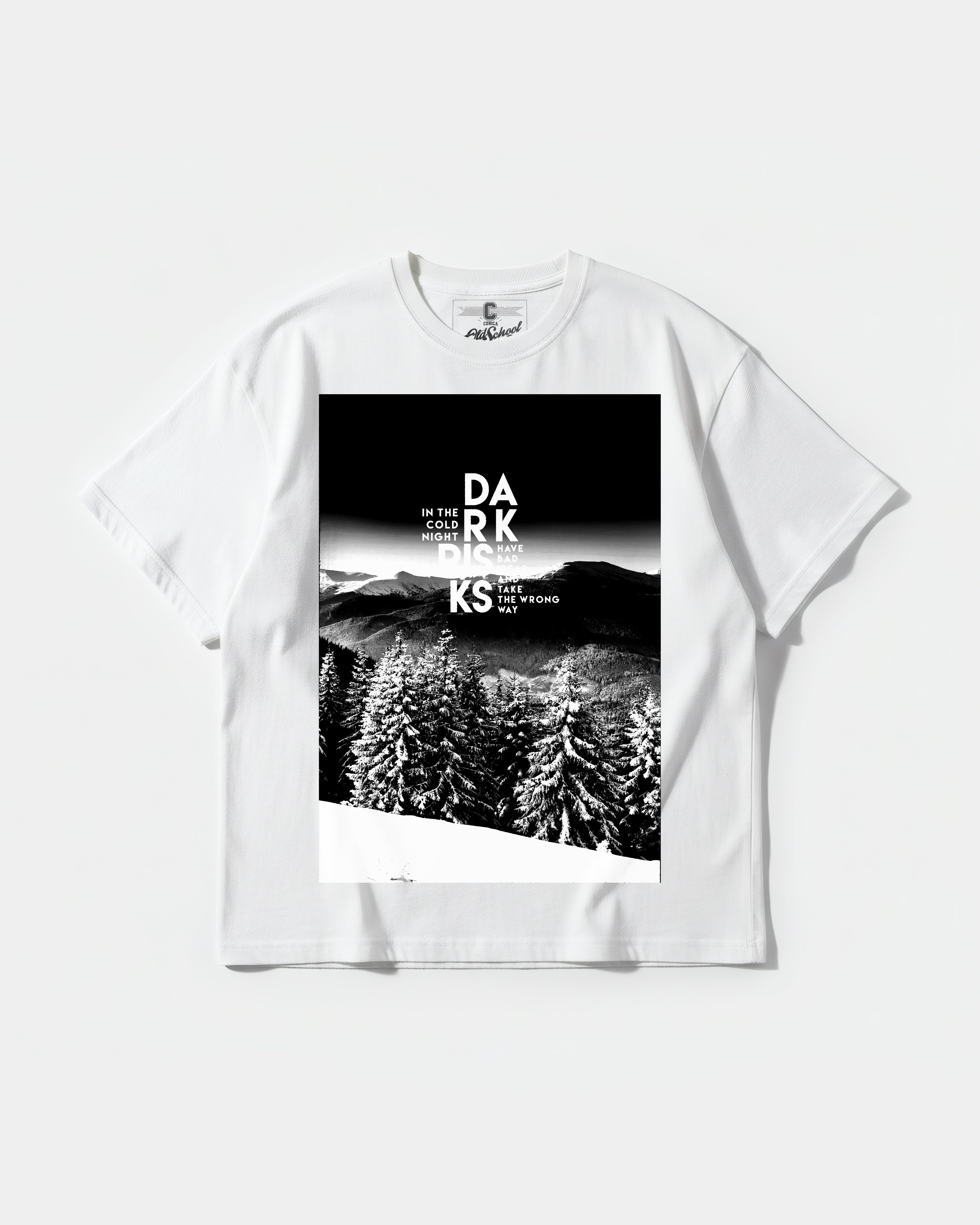 Camiseta Dark Risk White Big Front Oversize Basic Blanco