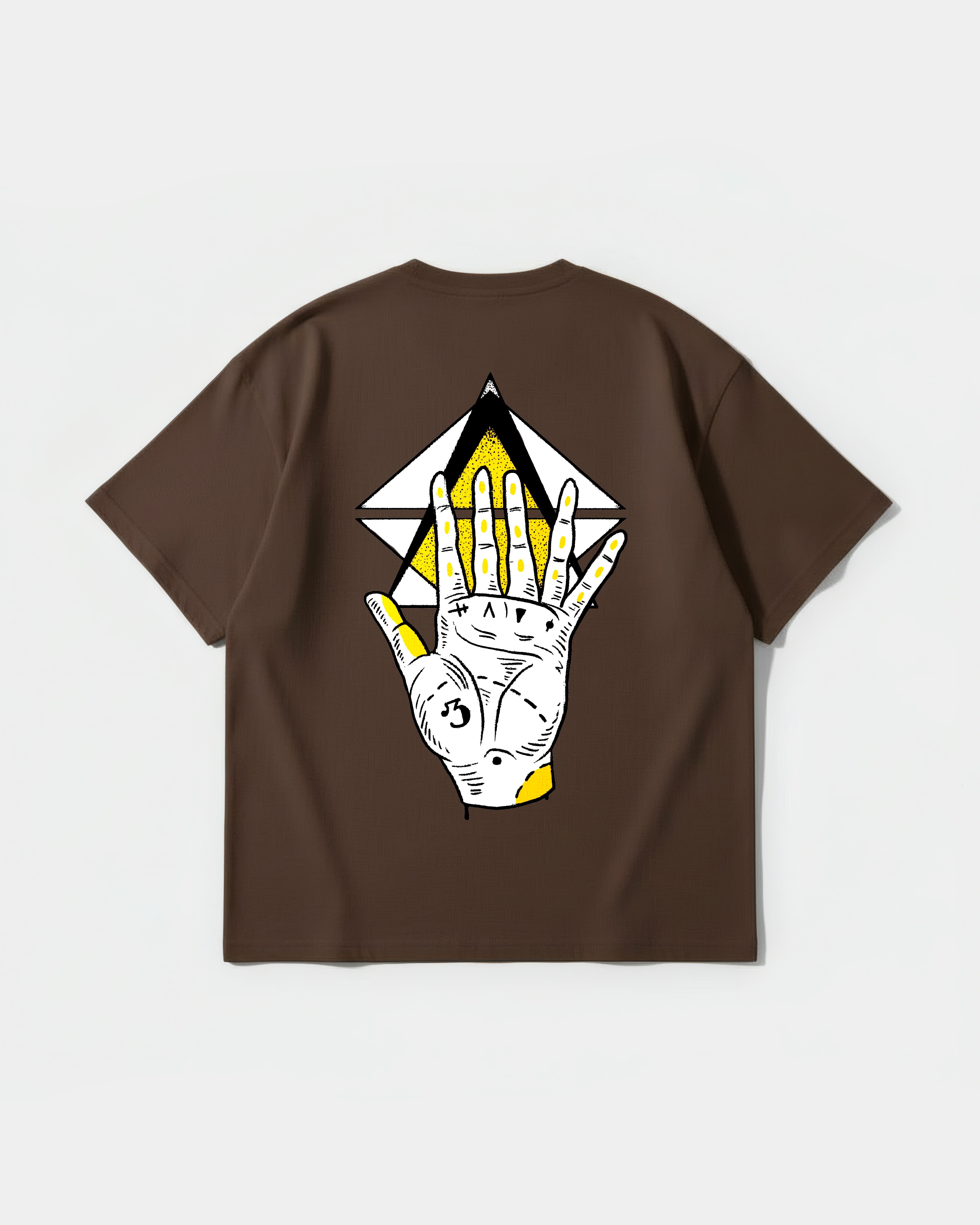 Camiseta Iluminati Hand Big Back Oversize Basic Marron
