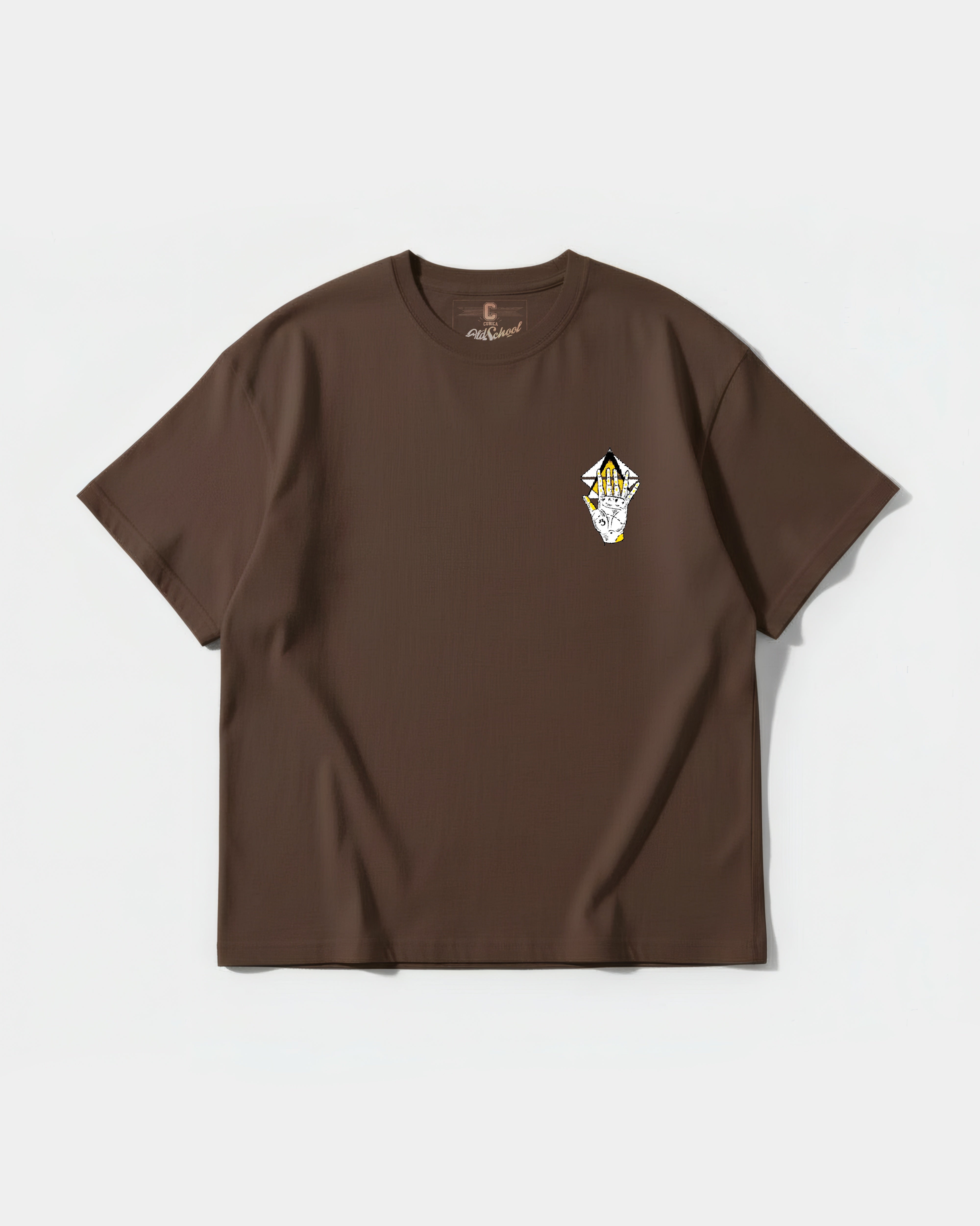 Camiseta Iluminati Hand Pocket Front Oversize Basic Marron