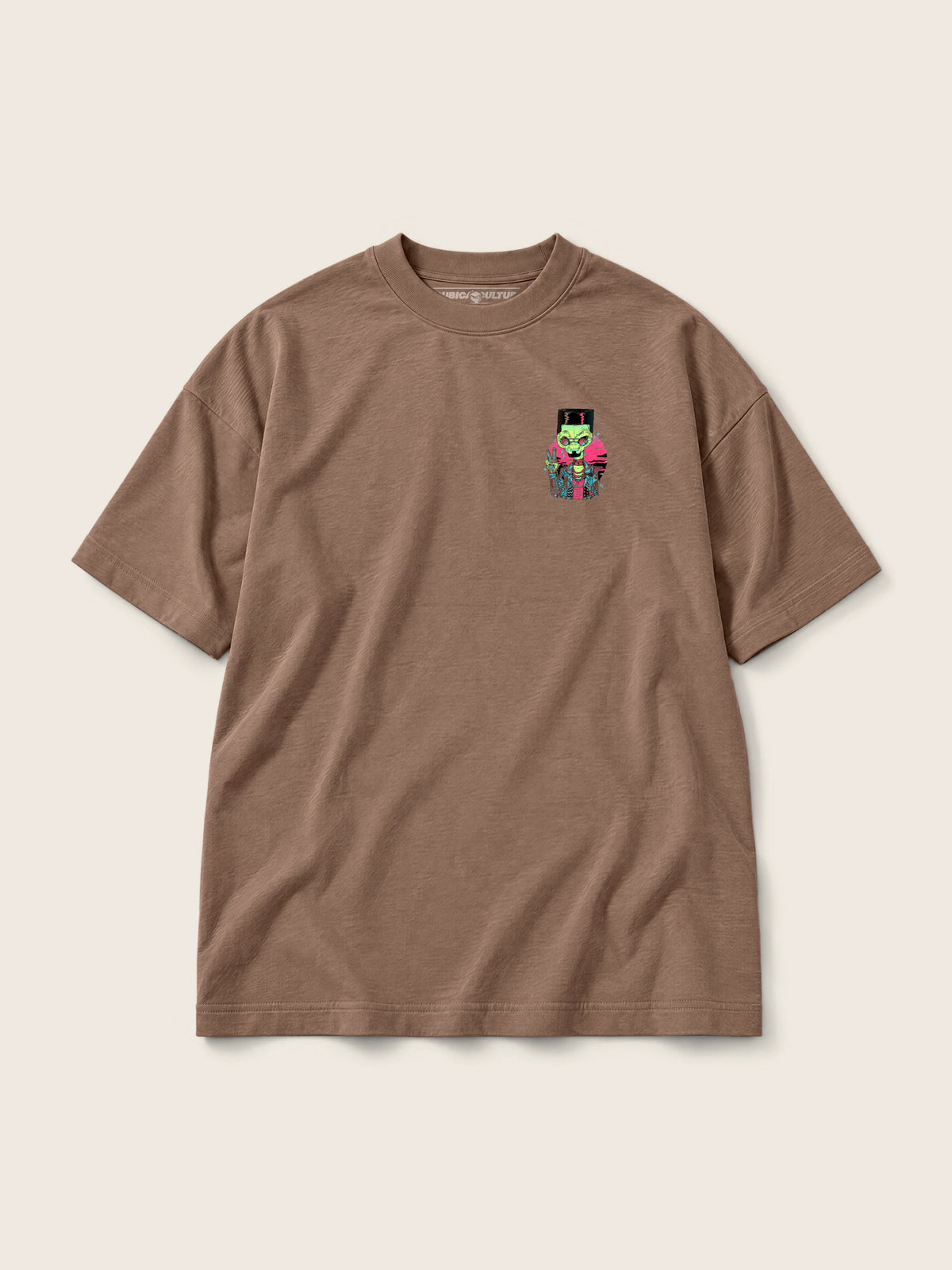 Alien In Miami · Camiseta Semi Oversize 310g, chocolate, estampado bolsillo, vista frontal