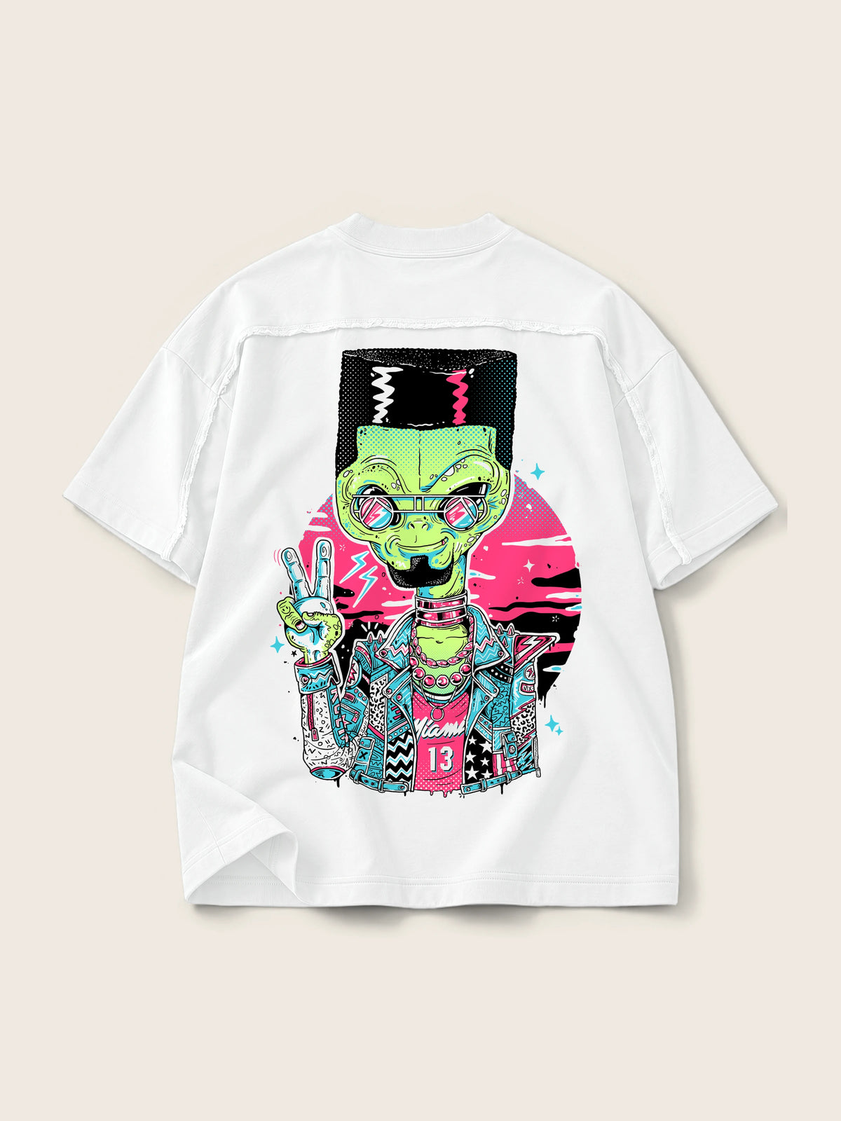 Alien In Miami · Camiseta Semi Oversize con Cortes 410g — Imagen del producto 4
