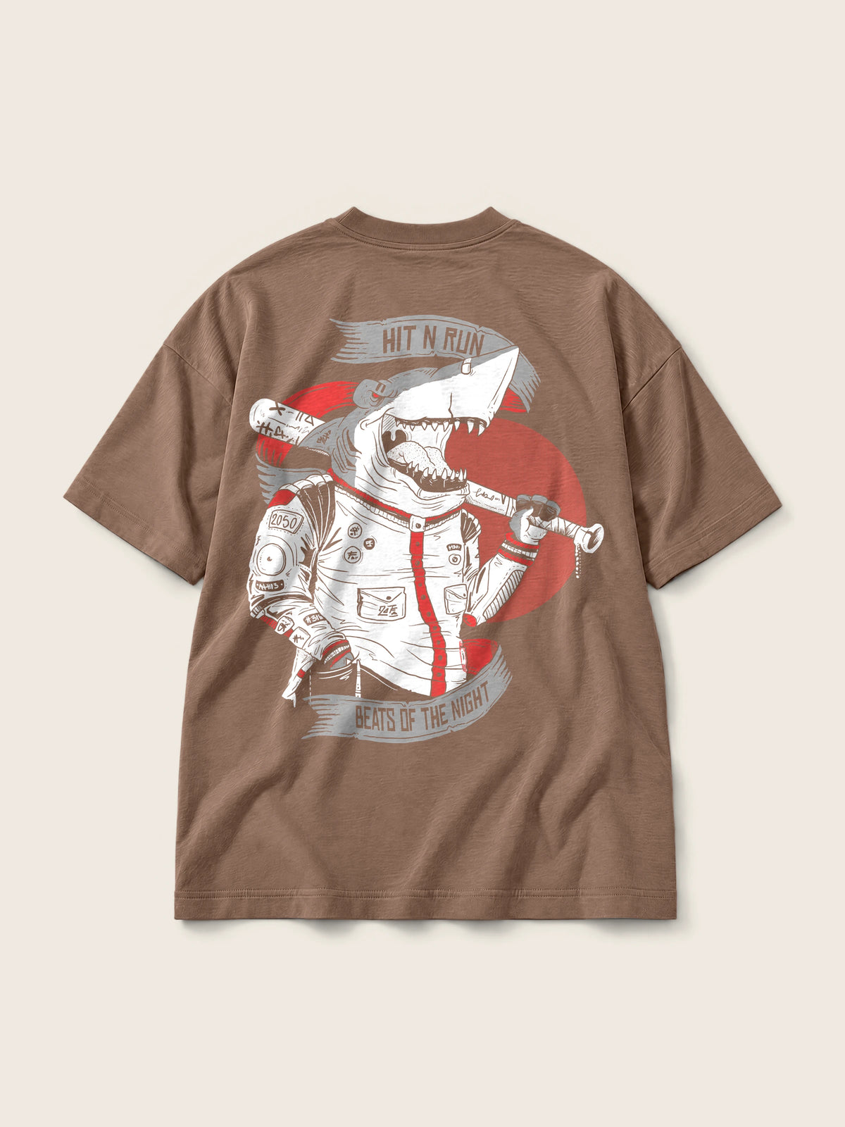 Baseball Shark · Camiseta Semi Oversize 310g, chocolate, estampado bolsillo + espalda, vista trasera