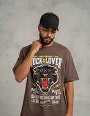 Modelo mide 1,78m y usa talla L