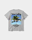 Camiseta Ocean Is Calling Big Back Regular Basic Gris