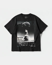 Camiseta Interdimensional Big Front Oversize Basic Negro