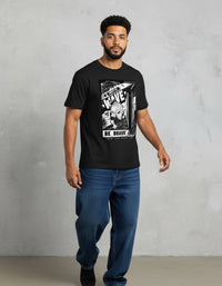 Modelo mide 1,78m y usa talla L