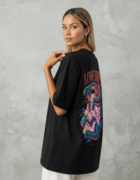Modelo mide 1,63m y usa talla S