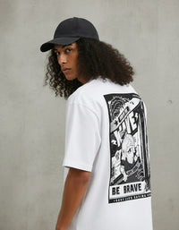 Modelo mide 1,83m y usa talla L