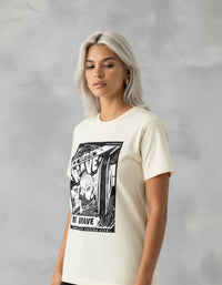 Modelo mide 1,64m y usa talla S