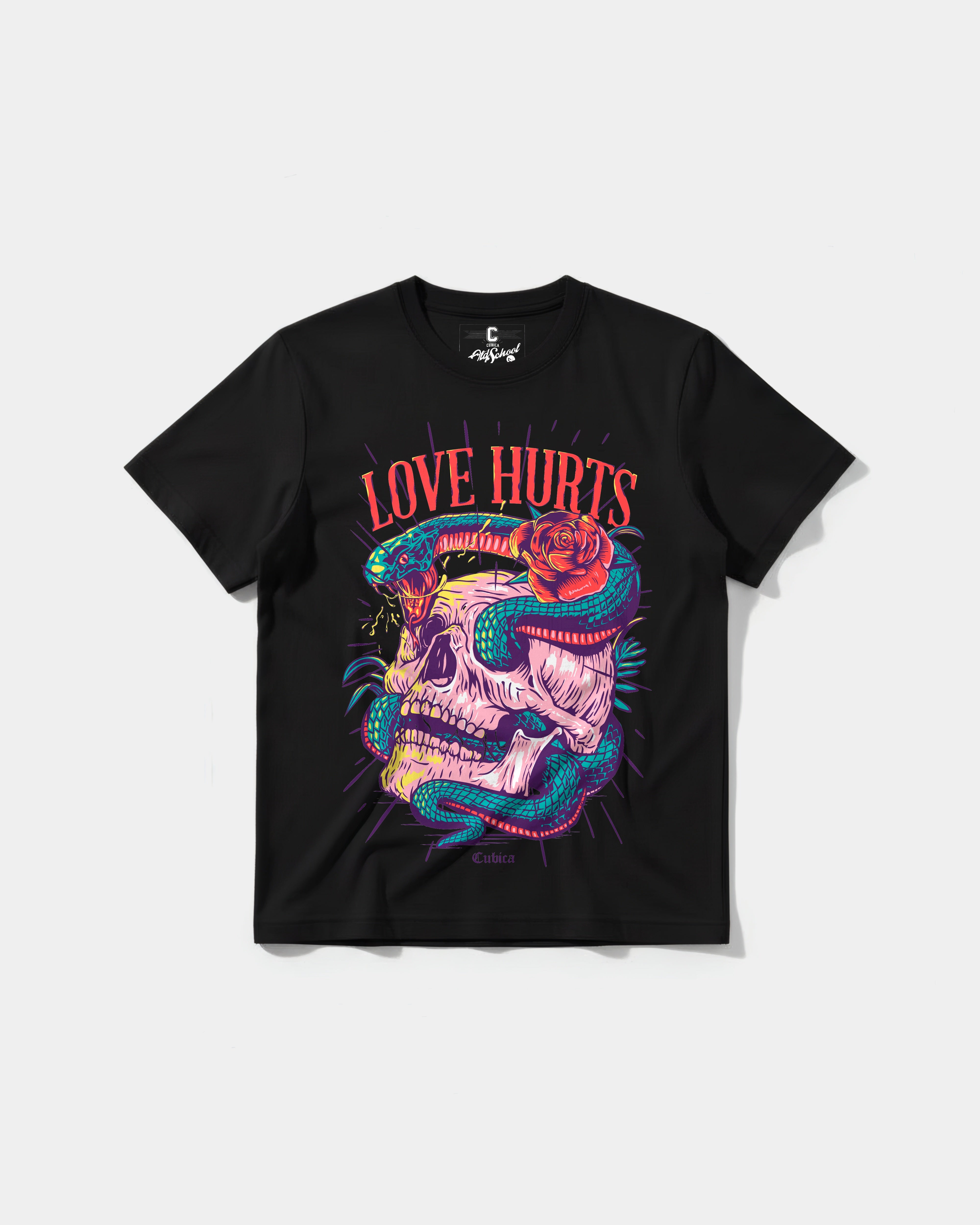 Camiseta Love Hurts Big Front Regular