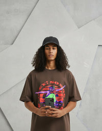 Modelo mide 1,83m y usa talla L