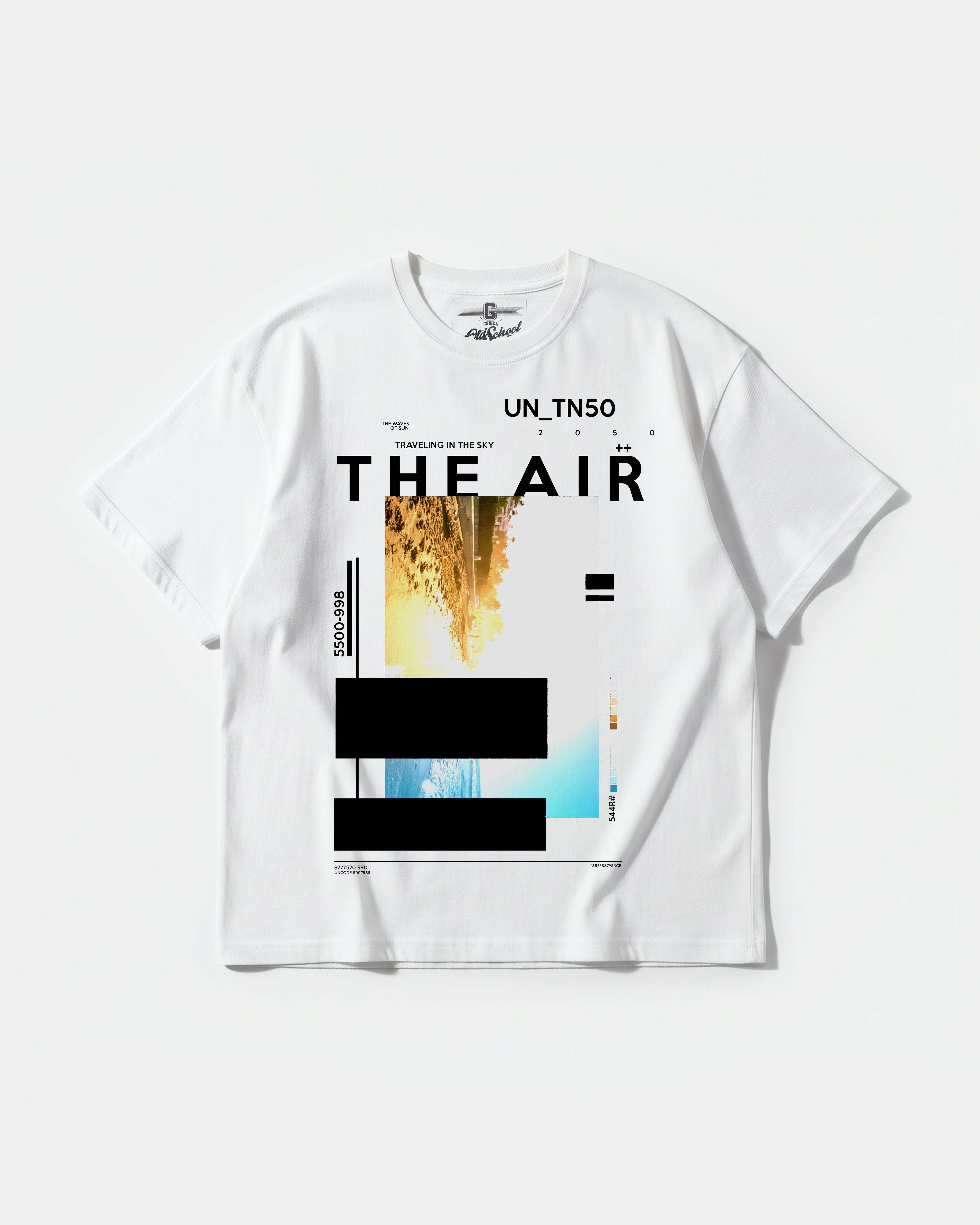 Camiseta Traveling In The Sky Big Front Oversize Basic