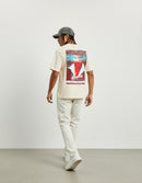 Modelo mide 1,82m y usa talla L