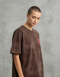 Modelo mide 1,74m y usa talla M