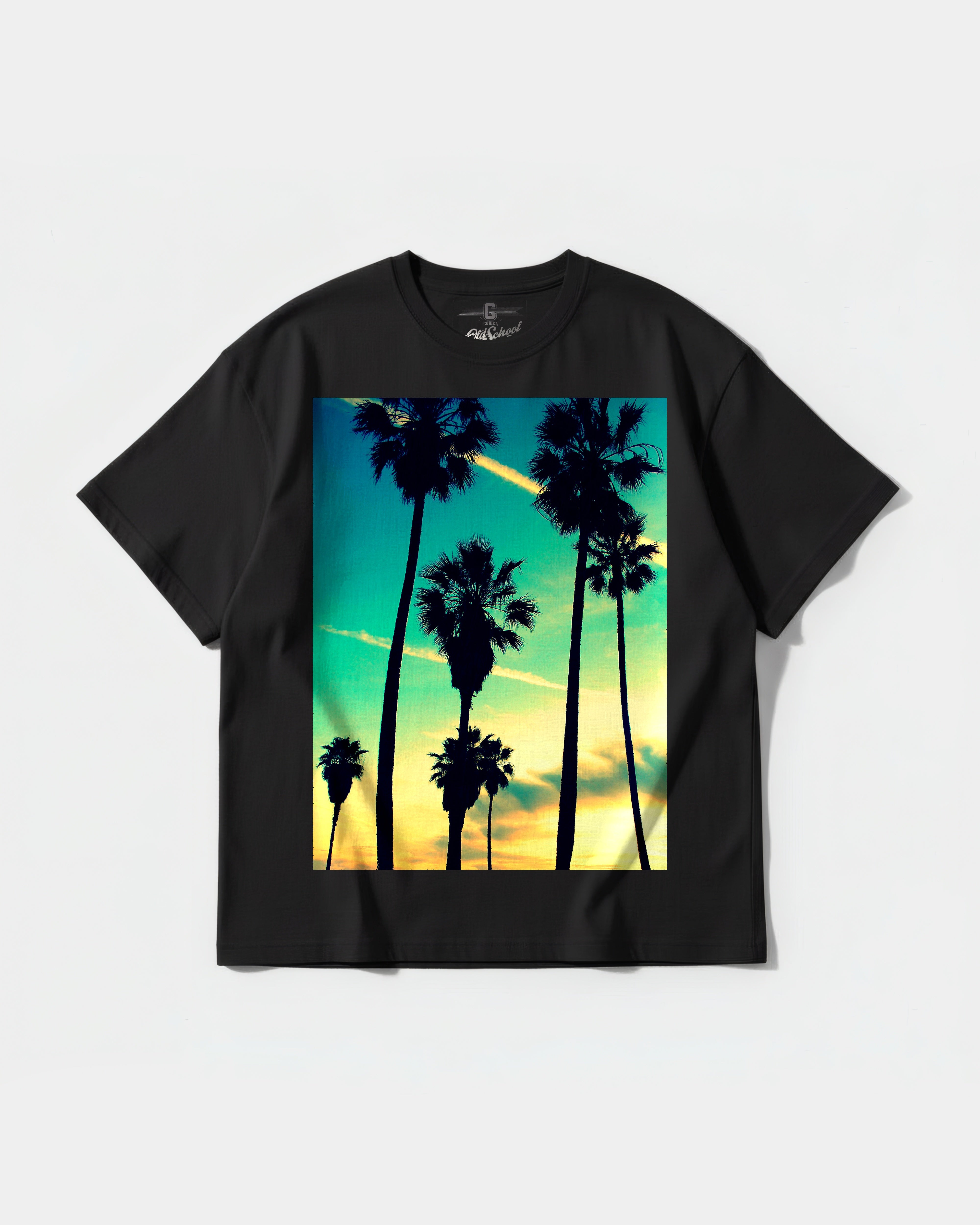 Camiseta Tropical Dusk Big Front Oversize Basic