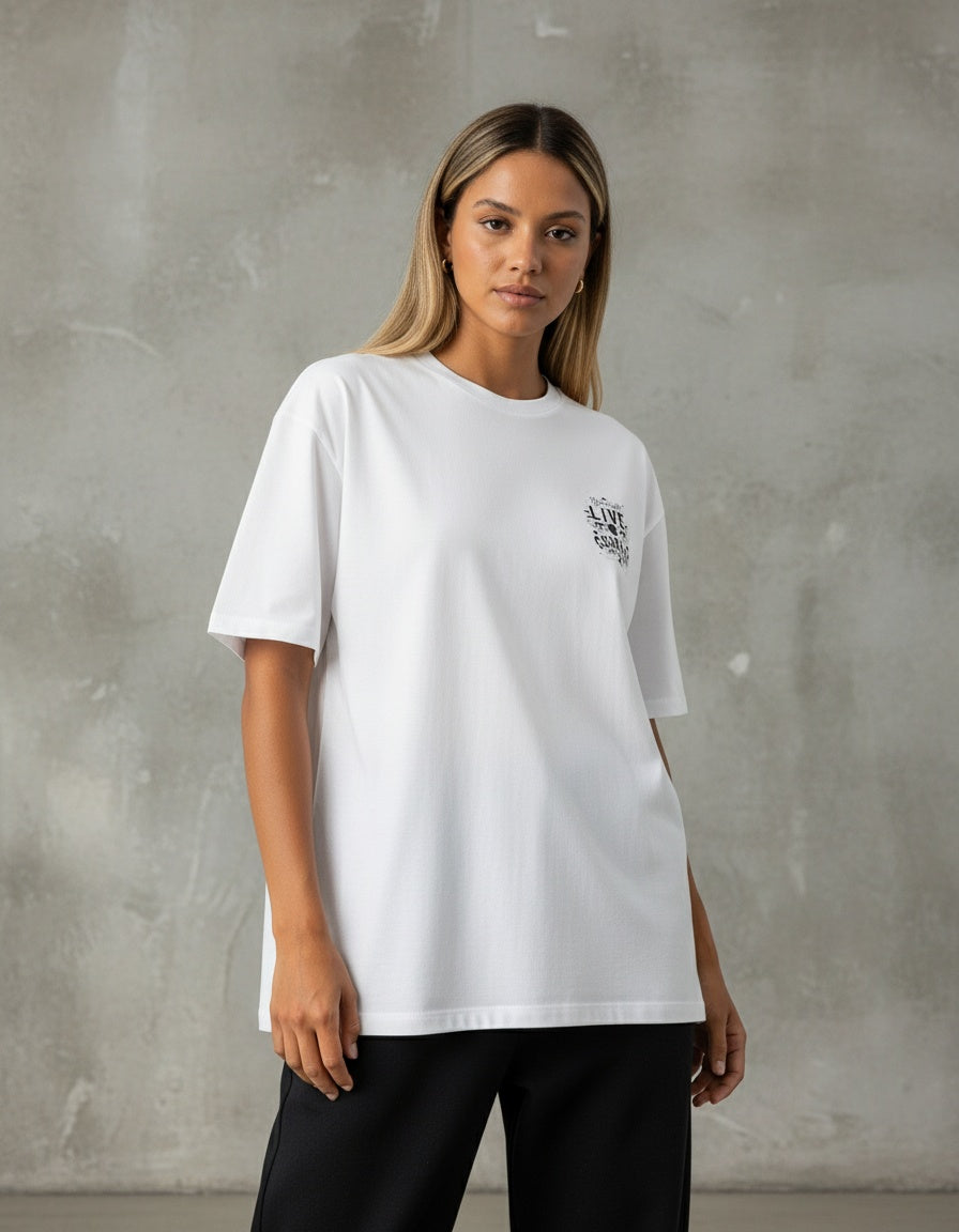 Modelo mide 1,63m y usa talla S