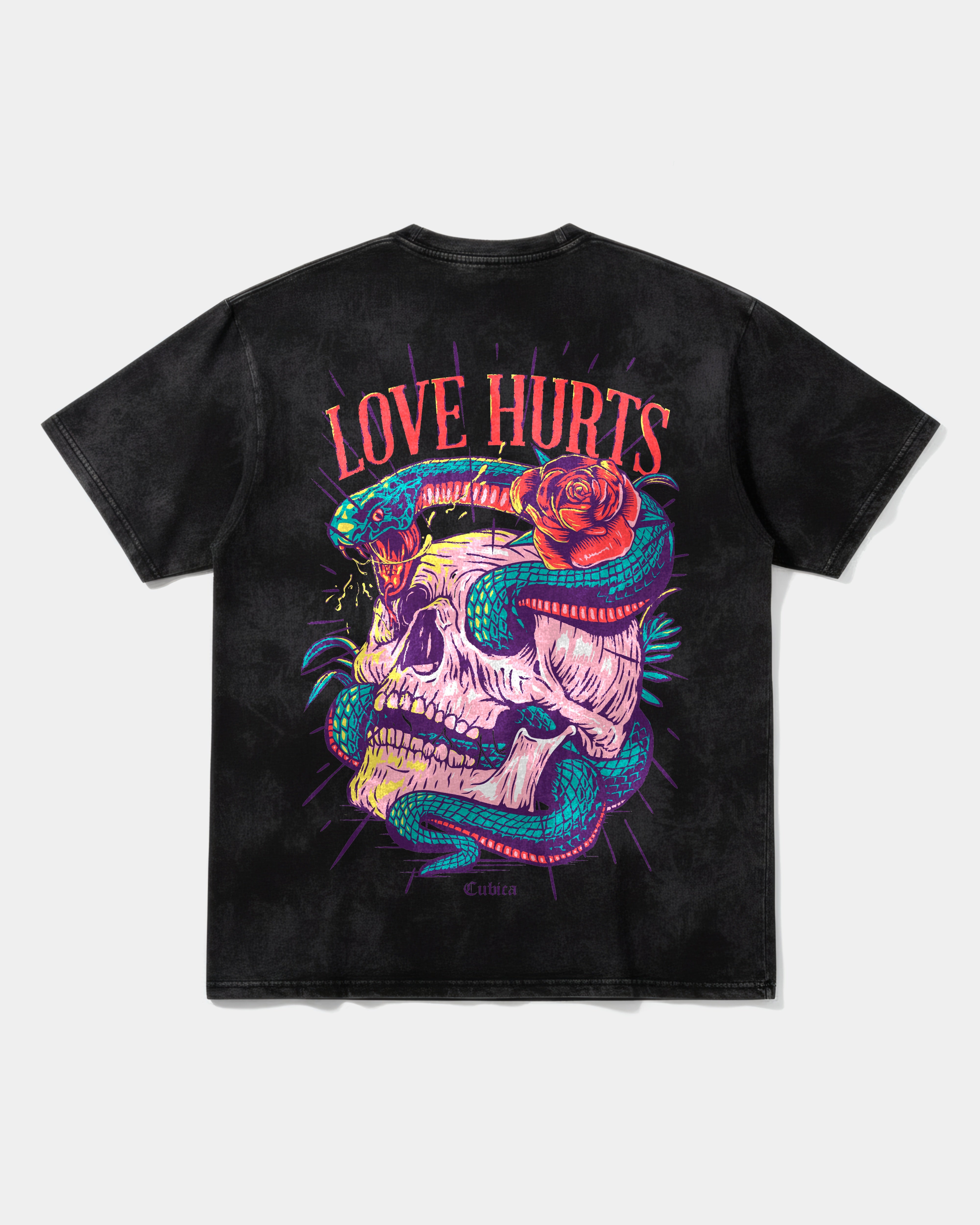 Camiseta Love Hurts Pocket Espalda Oversize Acid