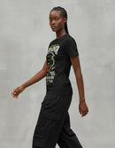 Modelo mide 1,76m y usa talla M