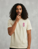 Modelo mide 1,83m y usa talla L