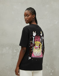 Modelo mide 1,76m y usa talla M