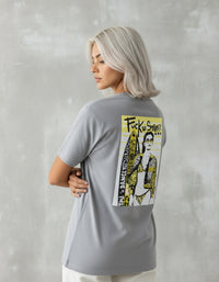 Modelo mide 1,64m y usa talla S