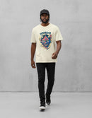 Modelo mide 1,75m y usa talla M