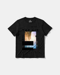 Camiseta Traveling In The Sky Big Front Regular Basic Negro