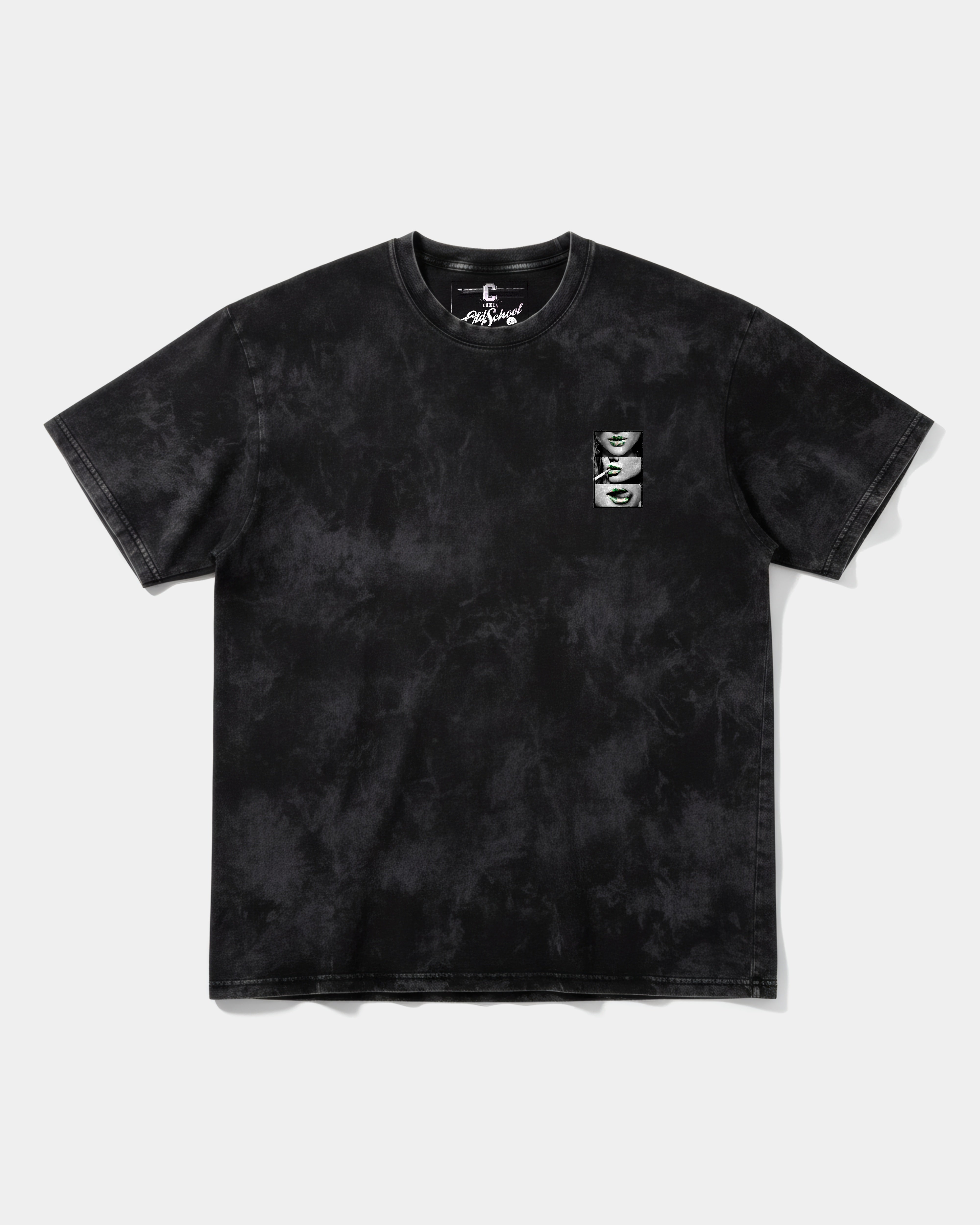 Camiseta Green Kisses Pocket Front Oversize Acid