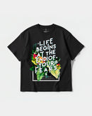Camiseta Life Begins Big Front Oversize Basic Negro