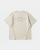Camiseta Piensa Mas Big Back Oversize Basic Beige