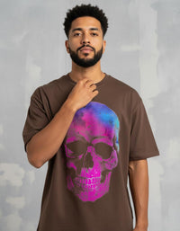 Modelo mide 1,78m y usa talla L