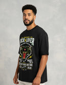 Modelo mide 1,78m y usa talla L