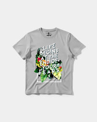 Camiseta Life Begins Big Front Regular Basic Gris