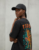 Modelo mide 1,76m y usa talla M