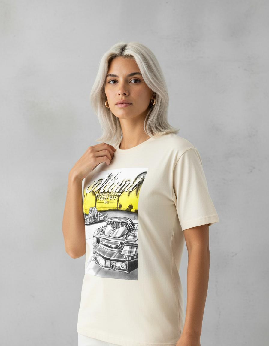 Modelo mide 1,64m y usa talla S