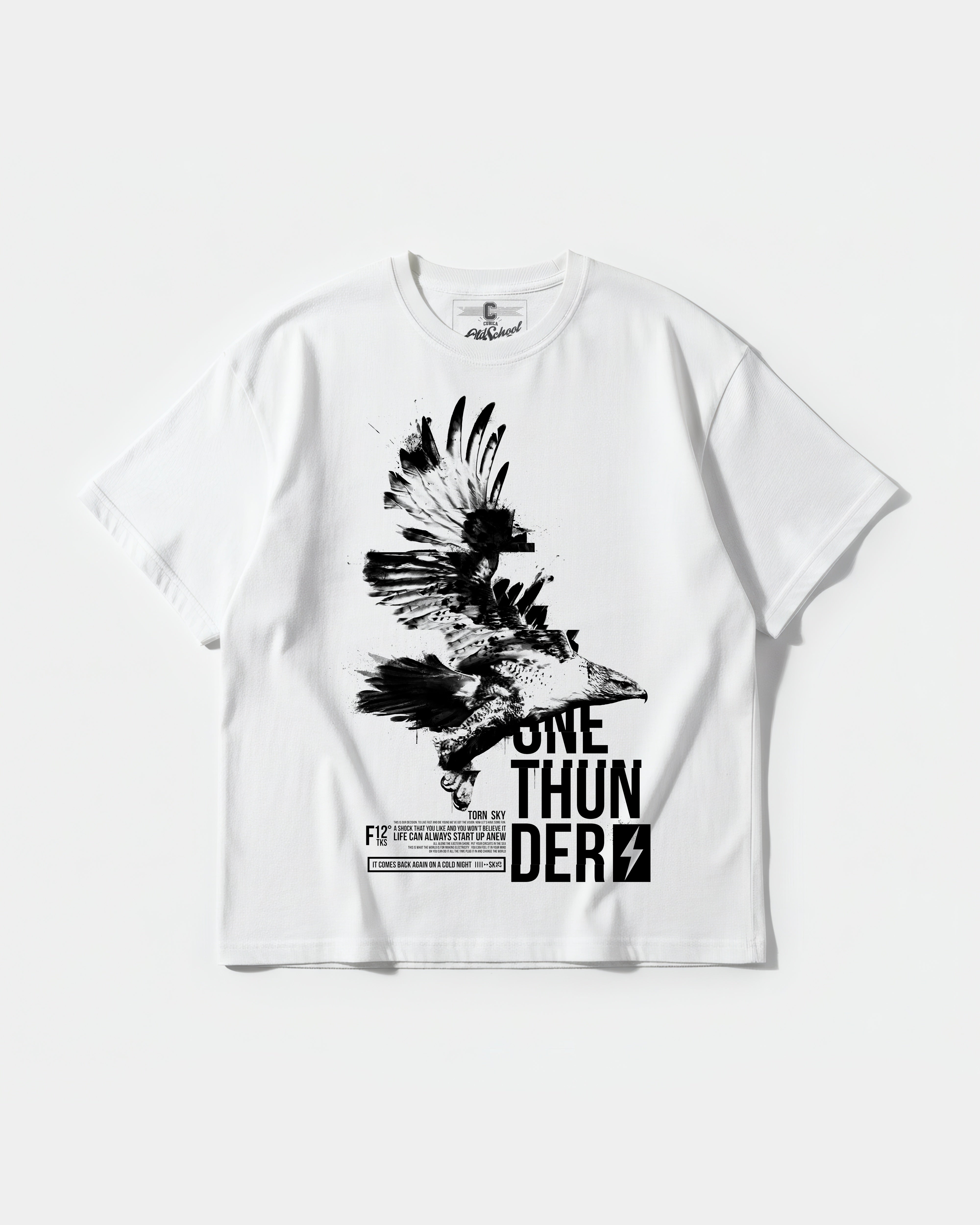 Camiseta One Thunder Big Front Oversize Basic