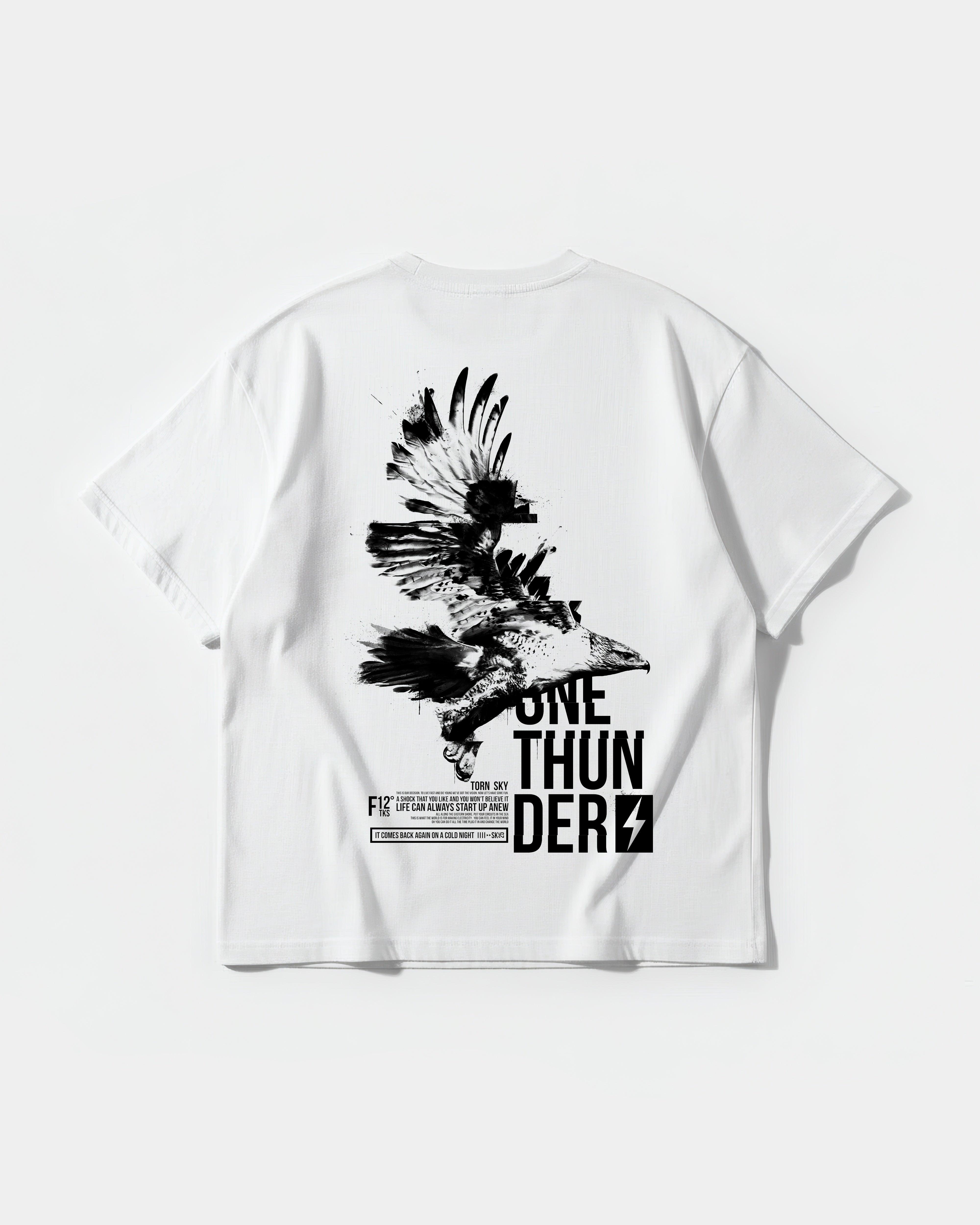 Camiseta One Thunder Big Back Oversize Basic