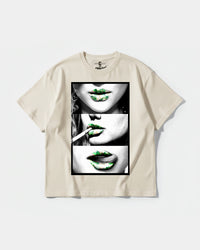 Camiseta Green Kisses Big Front Oversize Basic Beige