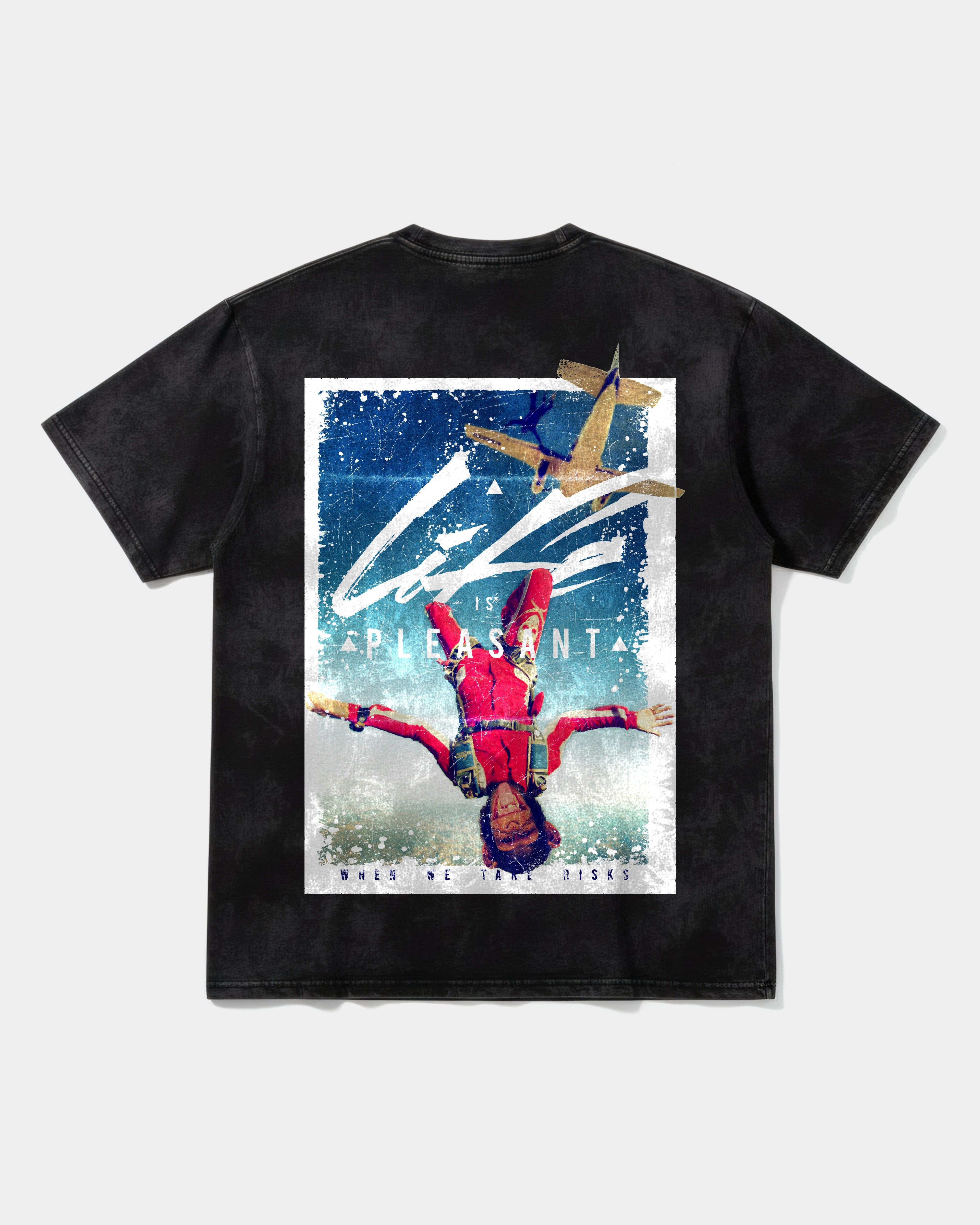 Camiseta Life Is Pleasant Big Back Oversize Acid