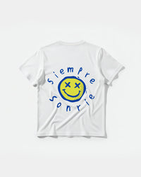 Camiseta Siempre Sonrie Big Front Regular Basic Blanco