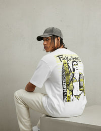 Modelo mide 1,82m y usa talla L