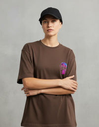 Modelo mide 1,74m y usa talla M