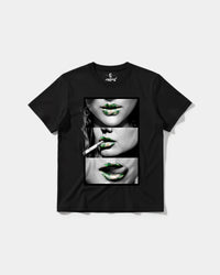 Camiseta Green Kisses Big Front Regular Basic Negro