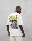 Modelo mide 1,85m y usa talla L