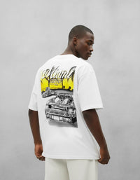Modelo mide 1,85m y usa talla L